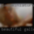 Beautiful gallery swinger