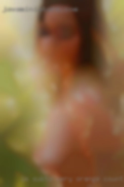 Im sub(to very dom males Orange County Virginia and females).