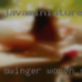 Swinger women showing