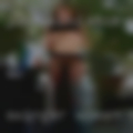 Swinger women showing